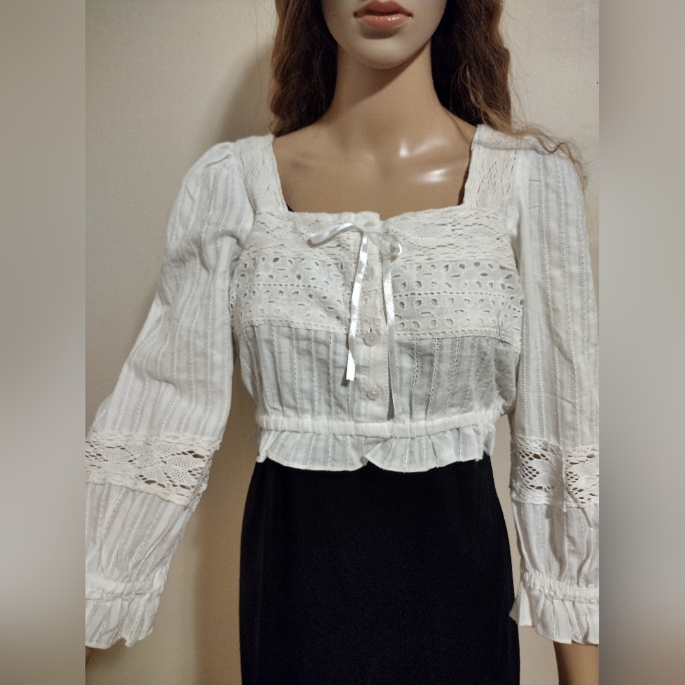 Rebellion lace balloon sleeve crop top, L, NWT